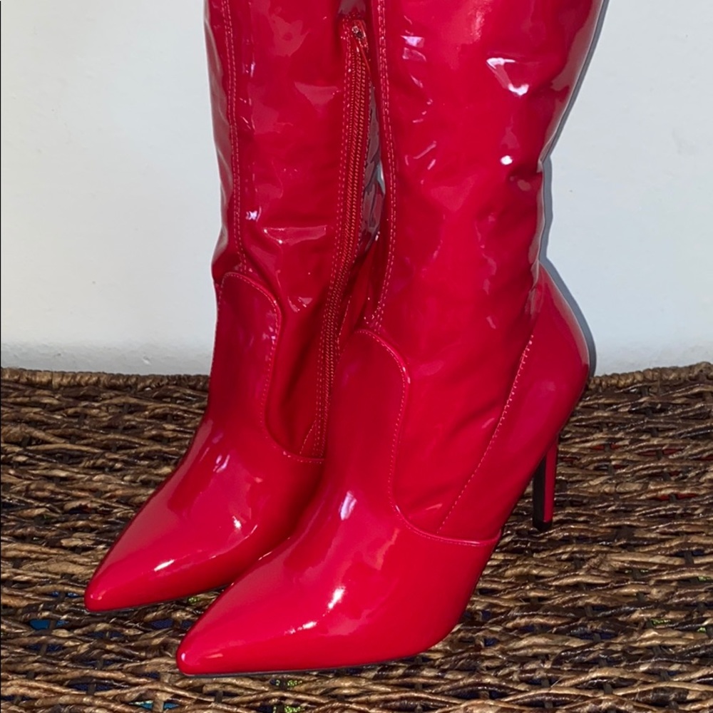 Red Knee high boots 😍❤️